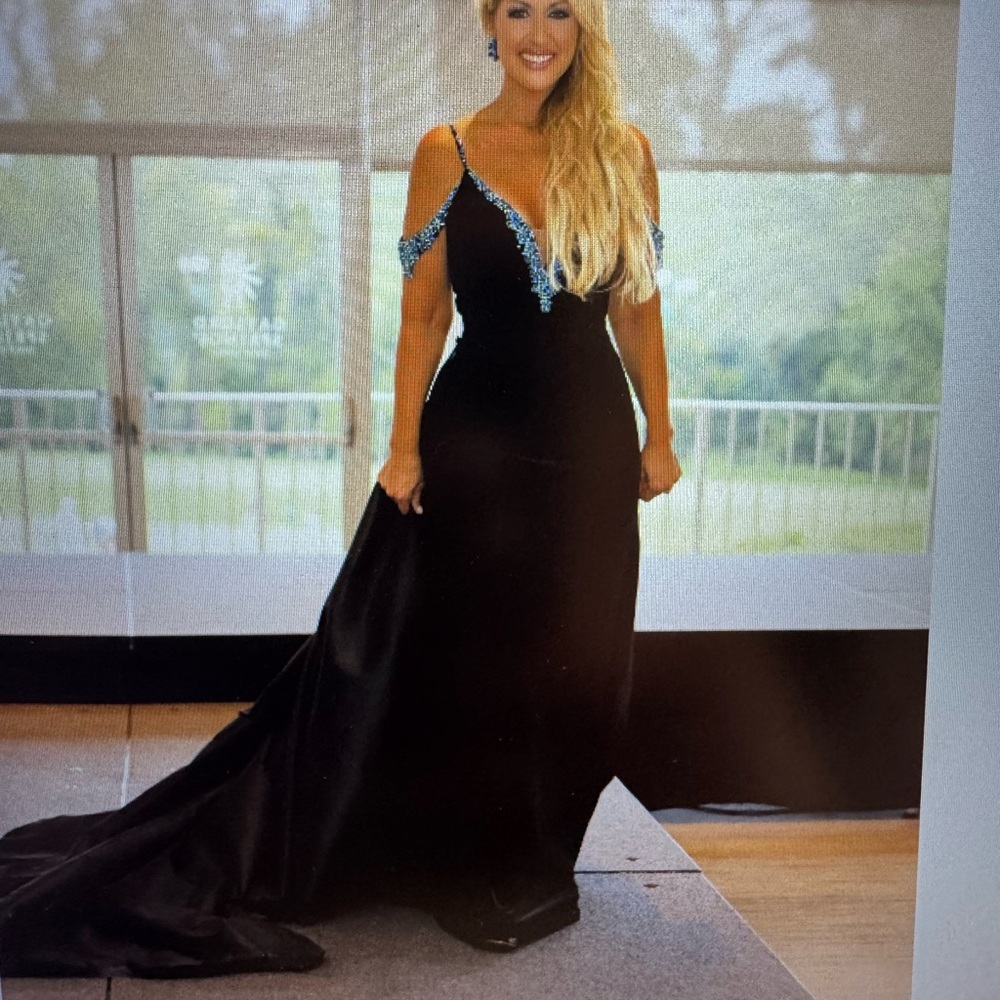 Johnathan Kayne Black Sleeveless Spaghetti Strap Gown